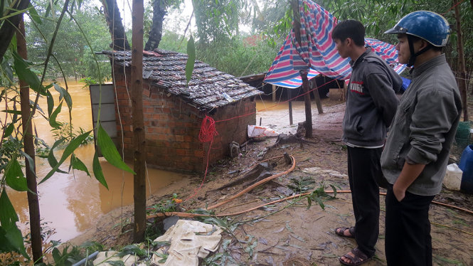 Bờ sông nơi bà Nhi tử vong