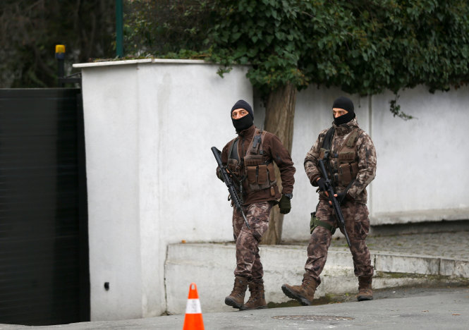Lực lượng đặc nhiệm Thổ Nhĩ Kỳ tuần tra ở Istanbul - Ảnh: Reuters