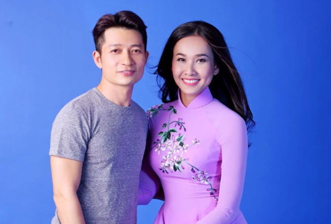 NTK Thuận Việt cùng hoa hậu Mỹ Linh trong BST 12 mùa hoa