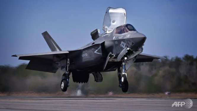 Dòng máy bay F-35B của Thủy quân Lục chiến Mỹ có khả năng cất cánh trên đường băng ngắn và hạ cánh thẳng đứng - Ảnh: AFP