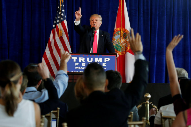 Tổng thống đắc cử Mỹ Donald Trump đã có màn ra mắt ấn tượng trước báo giới ngày 11-1 - Ảnh: Reuters
