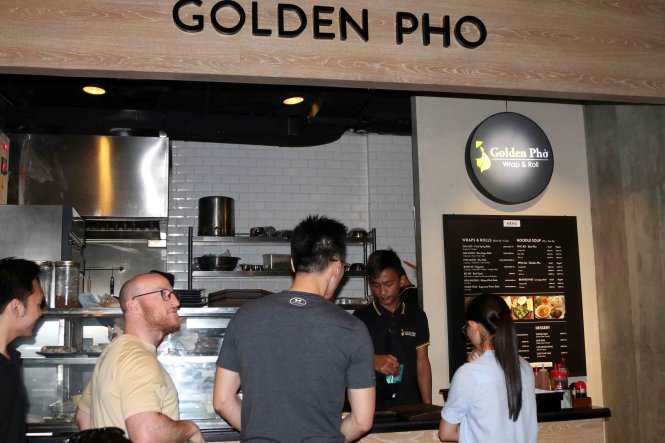 “Golden Phở” tại thành phố Yangon - Ảnh: Nguyên Khôi