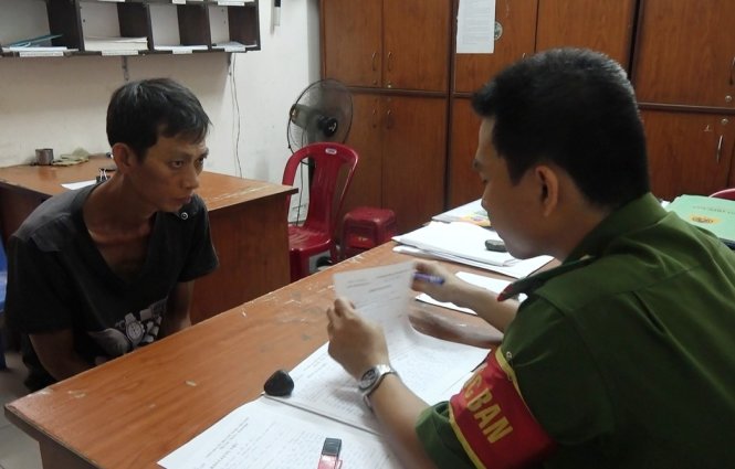 Nguyễn Văn Cường tại cơ quan công an - Ảnh: Ngọc Khải