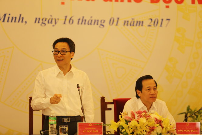 Phó thủ tướng Vũ Đức Đam phát biểu tại hội nghị - Ảnh: NHƯ HÙNG