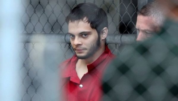 Nghi can xả súng tại sân bay Fort Lauderdale-Hollywood, Esteban Santiago - Ảnh: Reuters
