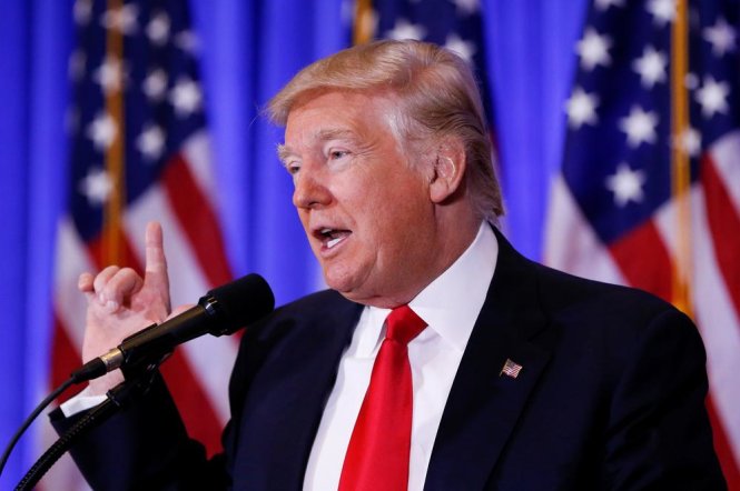 Tổng thống Mỹ Donald Trump trong một bài phát biểu tại tòa nhà Trump Tower - Ảnh: AFP