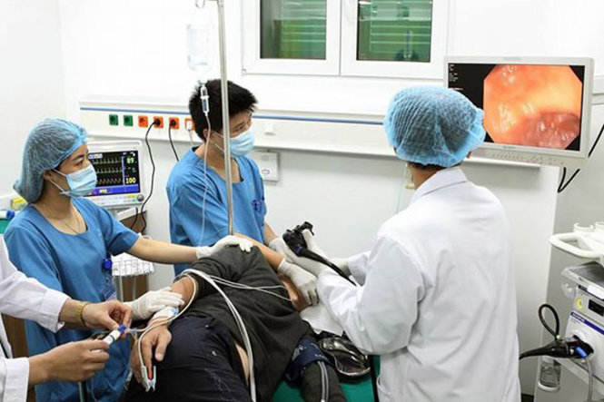 Điều trị bệnh nhân tại Trung tâm Kỹ thuật cao và tiêu hóa Hà Nội - Ảnh: TL