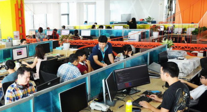 Nhiều người trẻ và doanh nghiệp VN tham gia cung cấp nội dung số và bước đầu đã thành công. Trong
ảnh: làm sản phẩm nội dung số tại một công ty công nghệ VN - Ảnh: Trung Anh