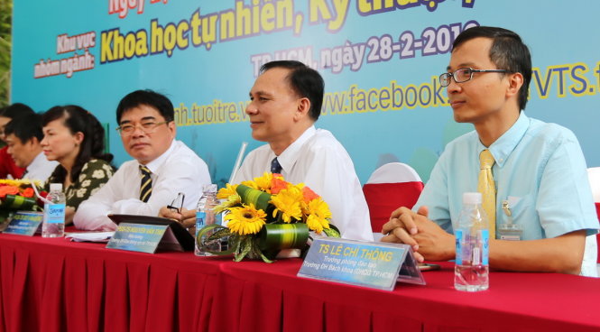 Các chuyên gia tham gia chương trình tư vấn tuyển sinh năm 2016 - Ảnh: Như Hùng