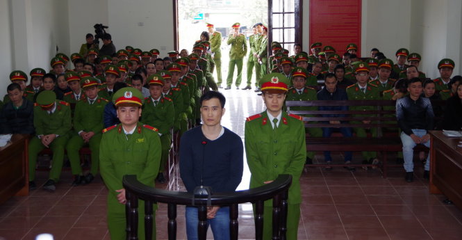 Bị cáo Trần Đức Duy và đồng phạm tại phiên toà xét xử