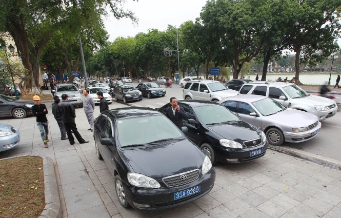 Xe công tại một cuộc họp ở Hà Nội - Ảnh: Nguyễn Khánh
