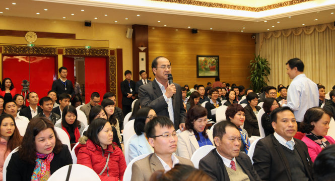 Ông Nguyễn Văn Minh, chủ tịch HĐQT Công ty cổ phần dịch vụ XKLĐ và chuyên gia Thanh Hóa, bức xúc với việc doanh nghiệp không tiếp cận được nguồn lao động ở huyện - Ảnh: Đ.Bình
