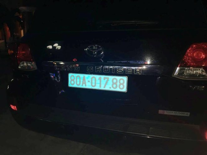 Chiếc xe trị giá hơn 2,7 tỉ đồng được doanh nghiệp Tuấn Lộc tặng Tỉnh ủy Nghệ An - Ảnh: Trà Phương