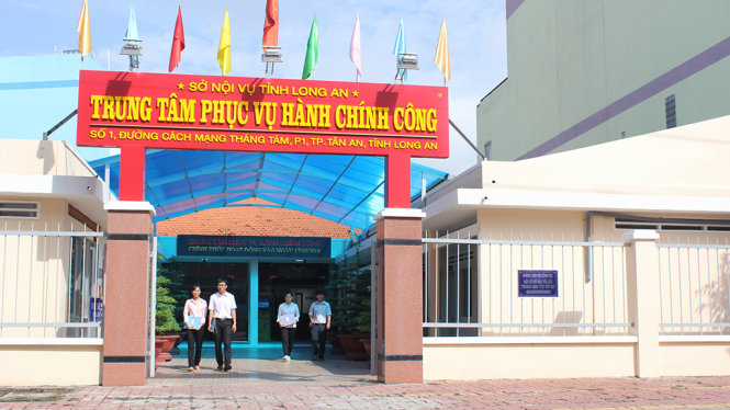 Trung tâm phục vụ hành chính công tỉnh Long An - Ảnh: AN LONG