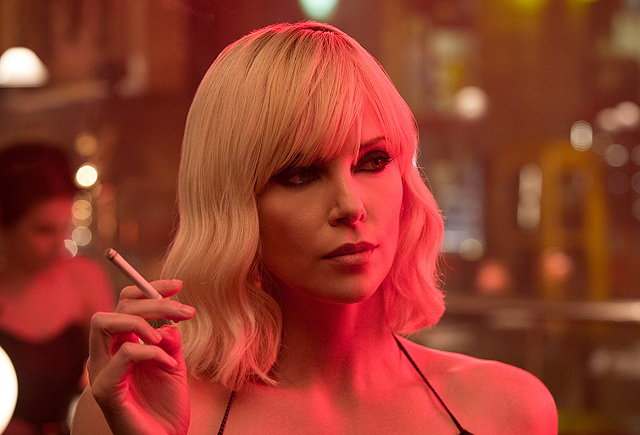 Charlize Theron, mỹ nhân 42 tuổi hứa hẹn mang đến một hình tượng đả nữ mới ở Hollywood.