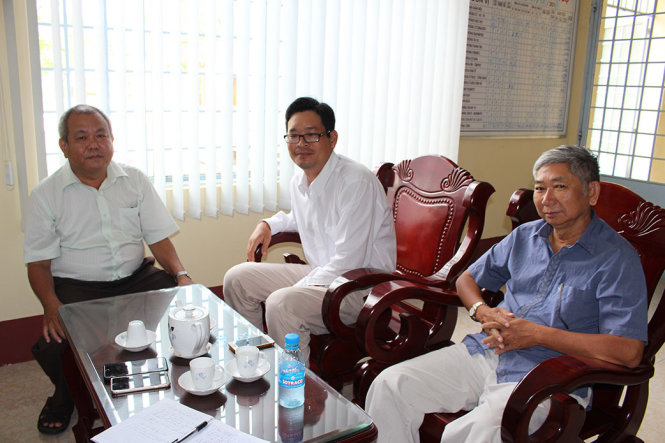 Ông Đoàn Thiện Tài, Võ Thanh Sang, Nguyễn Bảo Ngọc (từ phải sang) - Ảnh: KHẮC TÂM