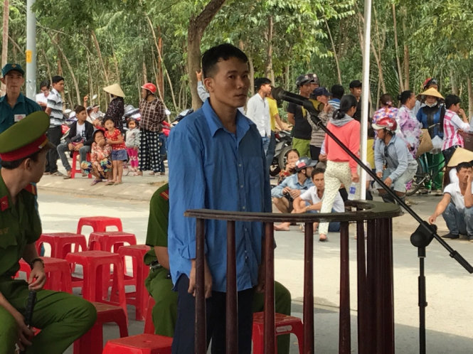 Bị cáo Tài tại phiên toà lưu động - Ảnh: Tuyết Mai