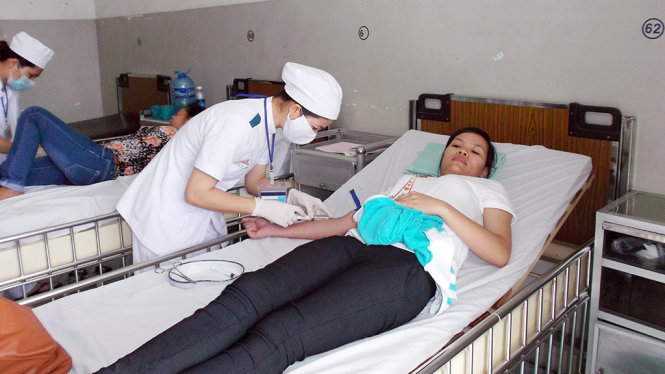 Sinh viên Trường CĐ Đại Việt Sài Gòn thực hành tại bệnh viện
