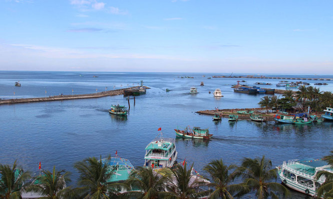 Thủ tướng Nguyễn Xuân Phúc phát biểu tại buổi làm việc - Ảnh: D.KHÁNH