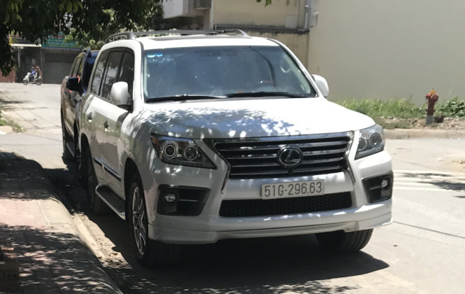 Chiếc xe Lexus 570 “chồng xác” một chiếc xe Mazda sản xuất năm 1983 - Ảnh: GIA MINH