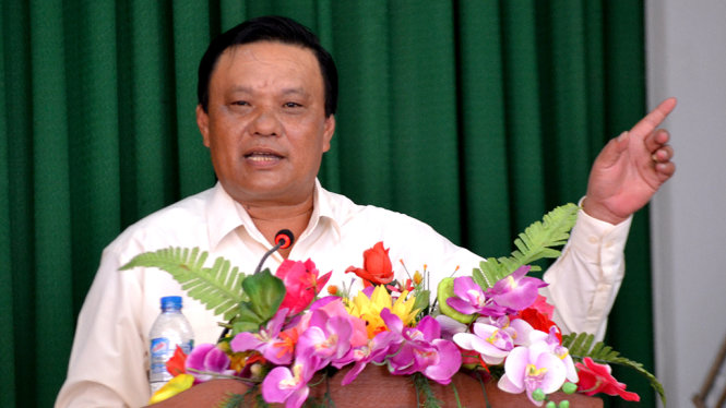 Ông Lê Kim Toàn trả lời cử tri P.Ghềnh Ráng sáng 4-5 - Ảnh: DUY THANH