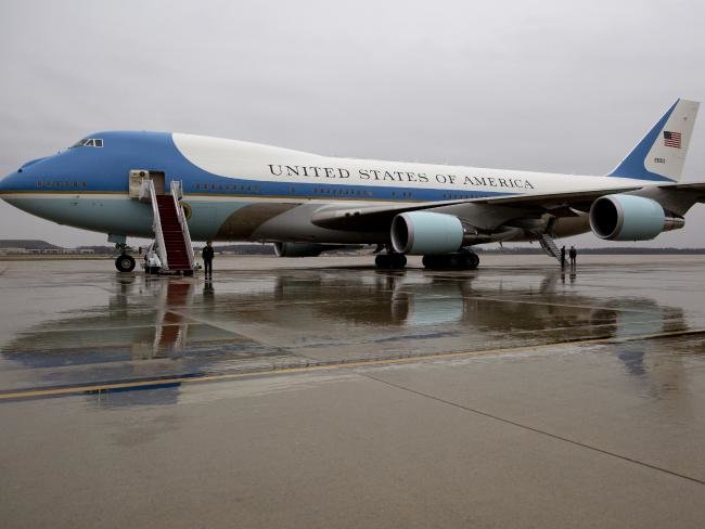 Một trong những chiếc máy bay thuộc đội Air Force One của Không quân Mỹ - Ảnh: AP