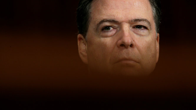 Cựu giám đốc FBI James Comey - Ảnh: Reuters