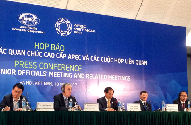 Họp báo kết thúc Hội nghị SOM 2 tại Trung tâm Hội nghị Quốc gia, Hà Nội chiều 18-5 - Ảnh: D.A.