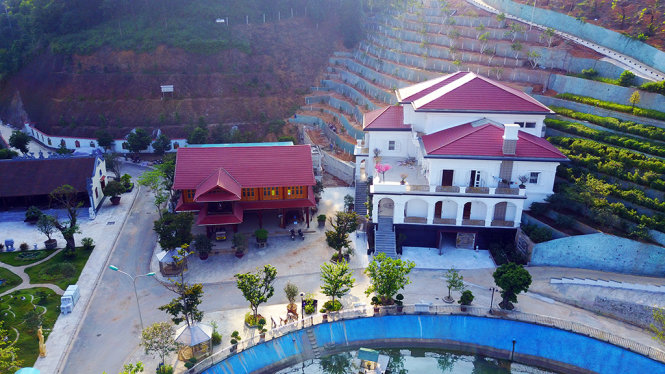 Cụm biệt thự gia đình giám đốc sở TN -MT Yên Bái - Ảnh: T.Đ