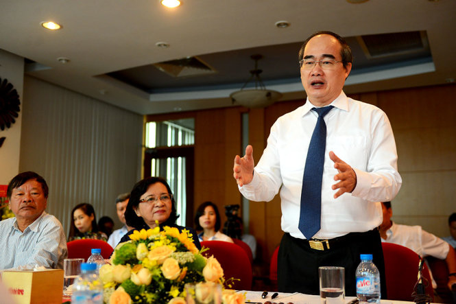Bí thư Thành ủy TP.HCM Nguyễn Thiện Nhân phát biểu tại buổi thăm và chúc mừng ngày 21-6 tại báo Tuổi Trẻ trưa 18-6 - Ảnh: QUANG ĐỊNH