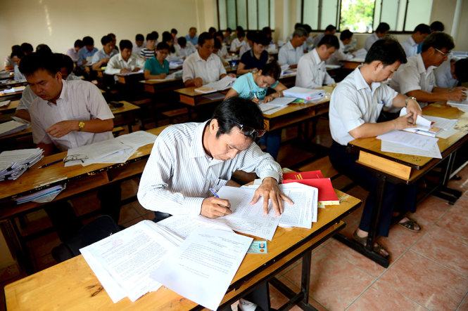 Từ nay, các kỳ thi tuyển công chức, viên chức ở TP.HCM sẽ không còn kèm theo điều kiện “phải có hộ khẩu TP” - Ảnh: QUANG ĐỊNH