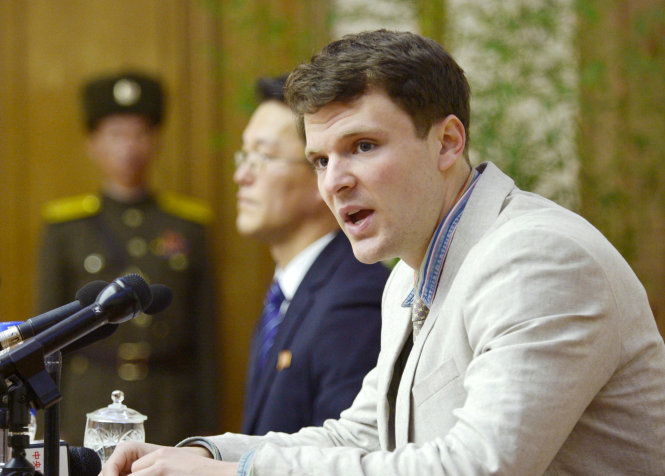 Sinh viên Otto Warmbier tham dự cuộc họp báo tại Bình Nhưỡng trong bức ảnh tư liệu của hãng tin Kyodo (Nhật Bản) phát đi ngày 29-2-2016 - Ảnh: Reuters/Kyodo