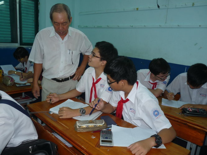 Một tiết học ở Trường THCS Lê Quý Đôn - ngôi trường nổi tiếng ở Q.3 và cũng là trường mở nhiều loại hình lớp học tăng cường ngoại ngữ - Ảnh: H.HG