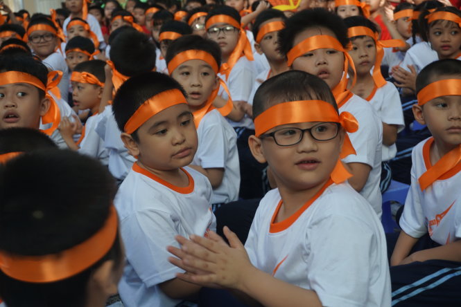 Học sinh Trường tiểu học Đinh Tiên Hoàng, Q.1 - Ảnh: H.HG