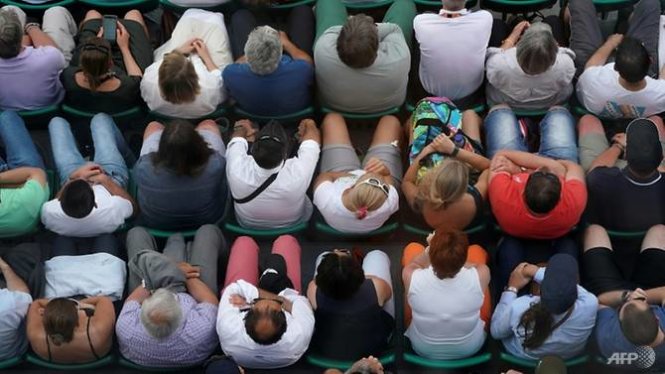 Dân số thế giới sẽ đạt gần 10 tỉ người vào giữa thế kỷ này - Ảnh: AFP