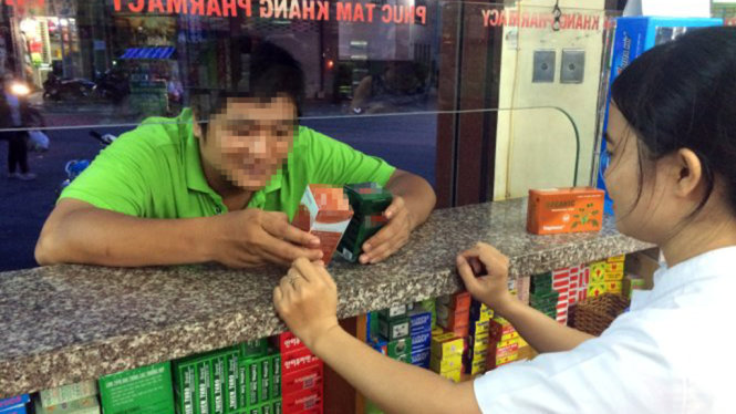 Các loại thuốc bổ gan không nên tự ý mua uống - Ảnh: CHÂU ANH