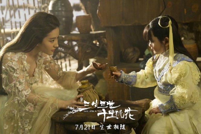 Lưu Diệc Phi được nhiều người hâm mô tại Việt Nam yêu mến bởi nét đẹp đài các, mong manh