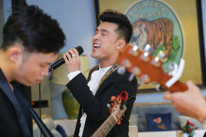 Ưng Hoàng Phúc vừa trở lại mạnh mẽ với hai album