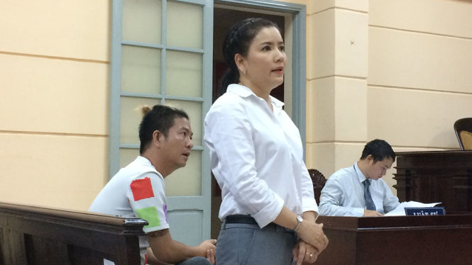 Diễn viên Ngọc Trinh tại tòa - Ảnh: T.L.