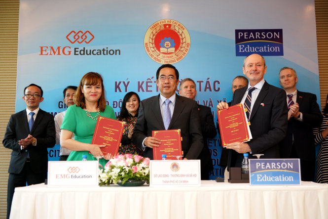Pearson Education và EMG Education đã ký kết ủy quyền và bổ nhiệm chính thức cho EMG Education tổ chức khảo thí các chứng chỉ tiếng Anh của Pearson Education tại Việt Nam - Ảnh: TG
