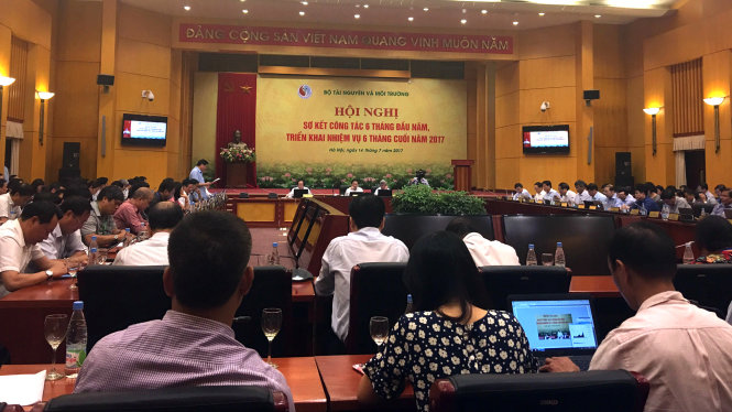 Hội nghị sơ kết 6 tháng đầu năm và triển khai nhiệm vụ 6 tháng cuối năm 2016 của Bộ TN-MT trở thành phiên họp nội bộ, không cho báo chí tham dự - Ảnh: XUÂN LONG