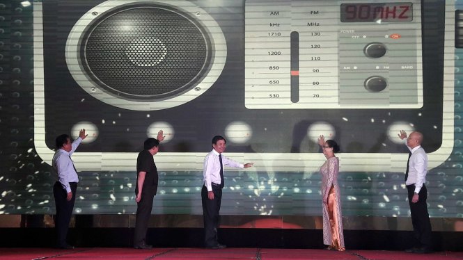 Ấn nút phát sóng Mekong FM, kênh phát thanh chuyên biệt về đời sống ĐBCSL -
Ảnh: Lê Dân