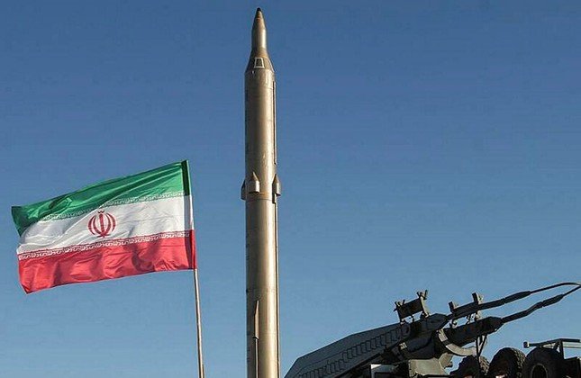 Lệnh trừng phạt kinh tế mới của Mỹ nhắm vào các cá nhân và tổ chức ở Iran có liên hệ tới chương trình tên lửa đạn đạo của nước này - Ảnh: Reuters