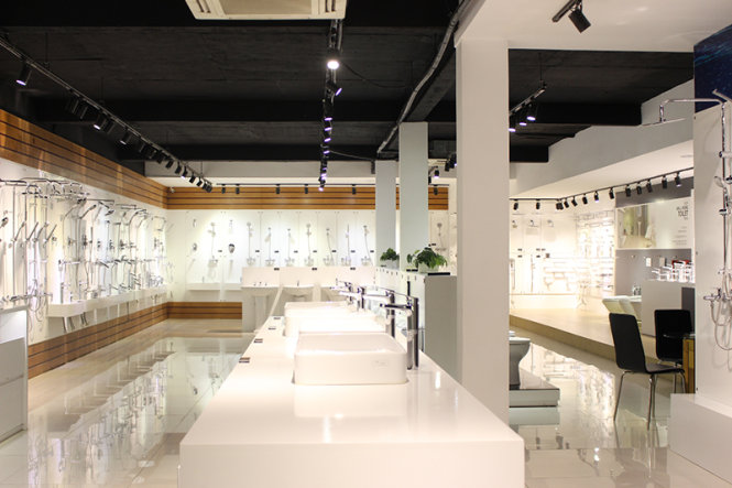 Tổng quan showroom các thiết bị vệ sinh TOTO của An Biên