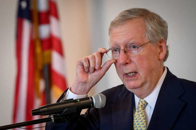 Lãnh đạo đảng Cộng hòa tại thượng viện Mỹ Mitch McConnell phát biểu tại một buổi gây quỹ của đảng Cộng hòa - Ảnh: Reuters