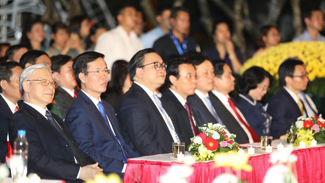 Tổng bí thư Nguyễn Phú Trọng và các Lãnh đạo Đảng, Nhà nước và Chính phủ tới dự Chương trình kỷ niệm 70 năm ngày thương binh liệt sĩ 27-07-1947 - 27-07-2017 tại Tượng đài tưởng niệm anh hùng liệt sĩ Bắc Sơn