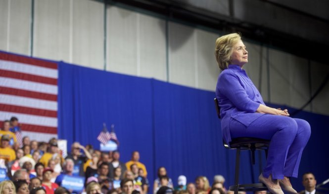 Bà Hillary Clinton trong một lần tranh luận trực tiếp giữa các ứng viên tranh cử tổng thống Mỹ - Ảnh: AFP