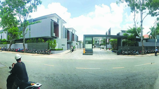 Một công trình sai phép tại P.Thảo Điền (Q.2, TP.HCM) bị xử phạt - Ảnh: QUANG ĐỊNH