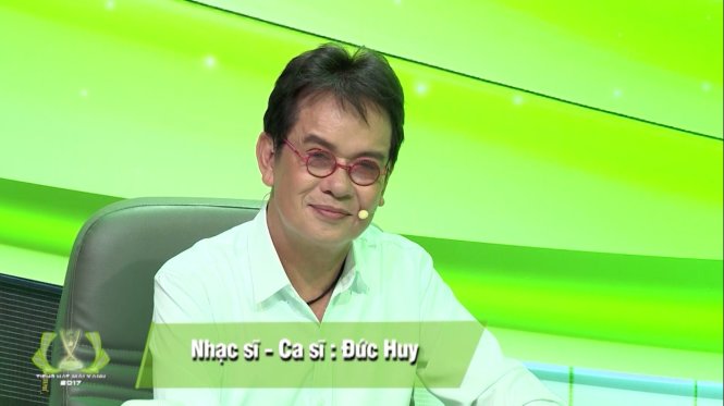 Nhạc sĩ Đức Huy thay ca sĩ Tuấn Ngọc làm một trong những giám khảo chính của Tiếng hát mãi xanh 2017. Ca sĩ Tuấn Ngọc sẽ trở lại Tiếng hát mãi xanh 2017 trong một tập thi đặc biệt.