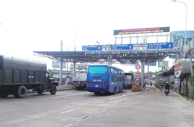 Trạm thu phí T2 nằm quá gần An Giang và thu phí bất hợp lý khi họ không đi hết tuyến mà chỉ đi qua Quốc lộ 80 cũng tốn phí cả đoạn - Ảnh: HẠNH NGUYỄN